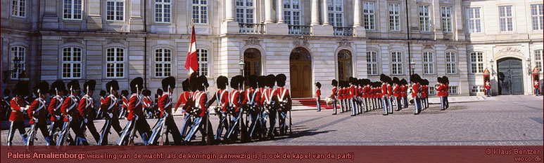 Paleis Amalienborg - wisseling van de wacht